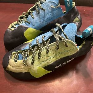 Scarpa Mago US size 10.5 EU size 42.5 climbing